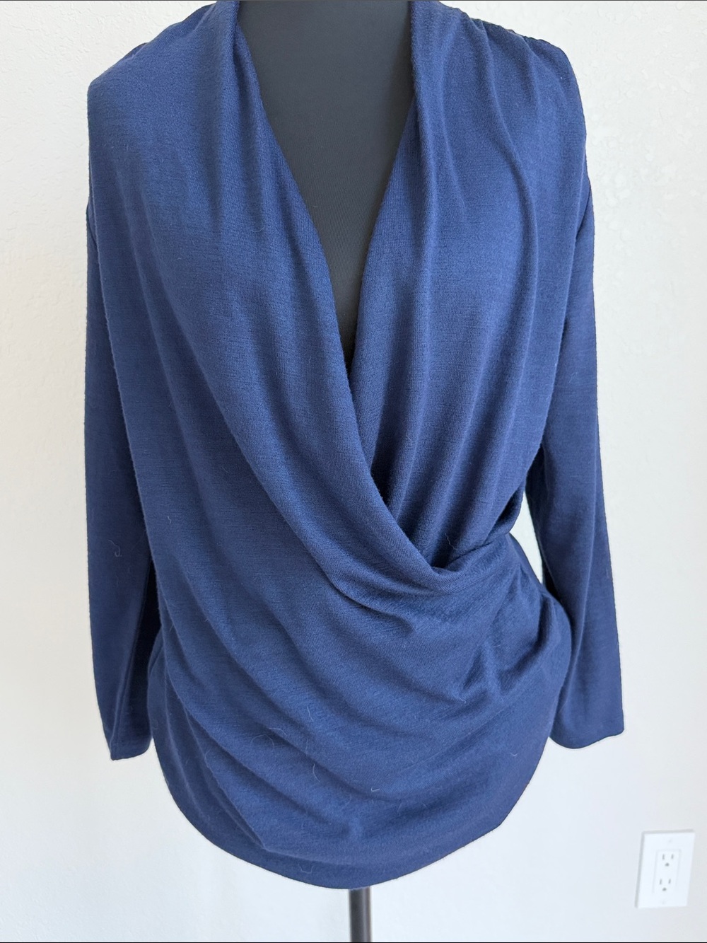 NWOT 41 Hawthorn Navy Wrap-Front Long Sleeve Ruched Tunic, Large